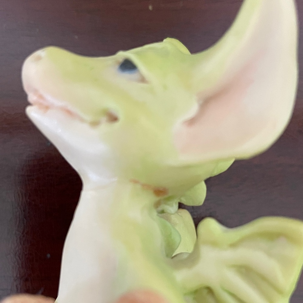 Drowsy Dragon Figurine - Picture 8 of 10